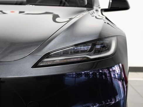 Used 2025 Tesla Model 3 Long Range image 49