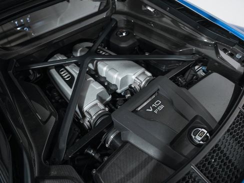 Used 2017 Audi R8 V10 plus AWD/4WD image 19