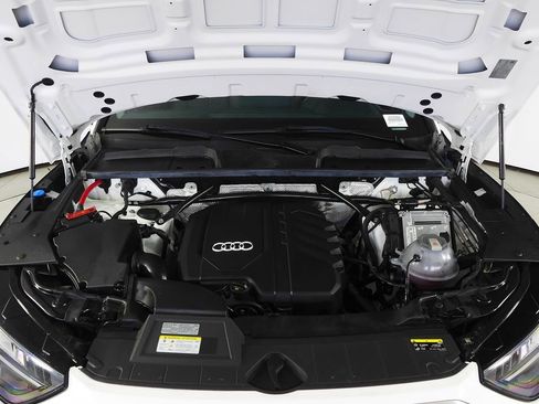 Used 2023 Audi Q5 2.0T Premium w/ Convenience Package AWD/4WD image 6