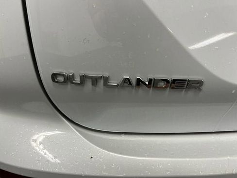 Used 2025 Mitsubishi Outlander SEL AWD/4WD image 33