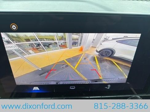 Used 2023 Chevrolet Colorado W/T image 10