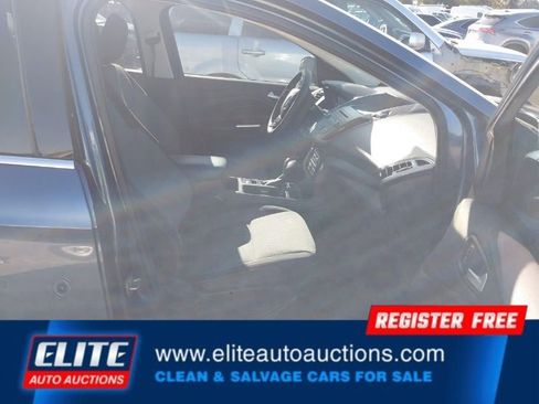 Used 2018 Ford Escape SE image 10
