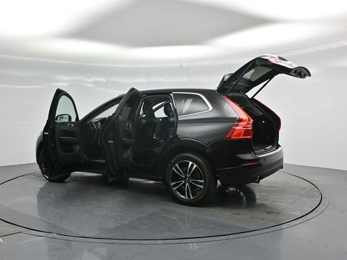 Used 2021 Volvo XC60 T5 Momentum w/ Premium Package image 35