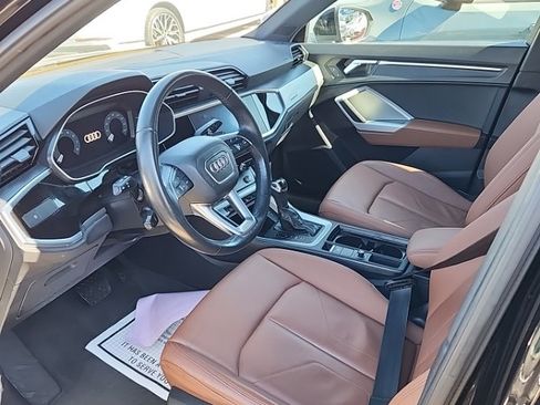 Used 2021 Audi Q3 2.0T Premium w/ Convenience Package AWD/4WD image 7