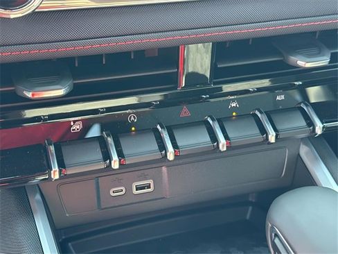 New 2025 Chevrolet Colorado Z71 w/ Technology Package image 11