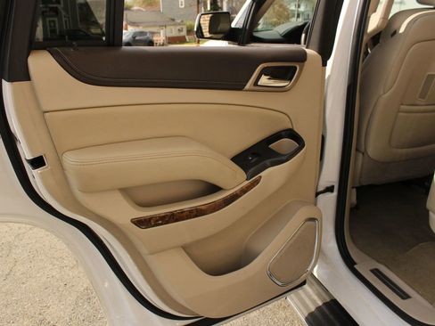 Used 2016 GMC Yukon Denali w/ Open Road Package image 17