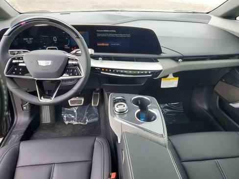 New 2025 Cadillac Optiq Sport 1 image 20