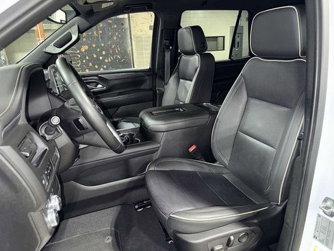 Used 2024 GMC Yukon SLT image 14