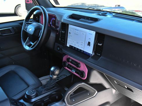 Used 2024 Ford Bronco Big Bend image 47