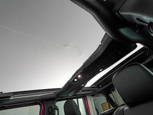 Used 2024 Jeep Wrangler Unlimited Rubicon 392 image 26