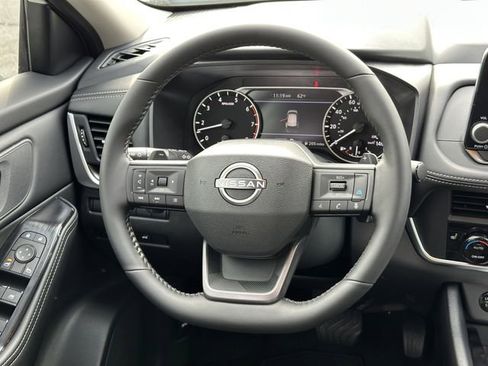 New 2026 Nissan Rogue SV w/ Cold Weather Package FWD image 20