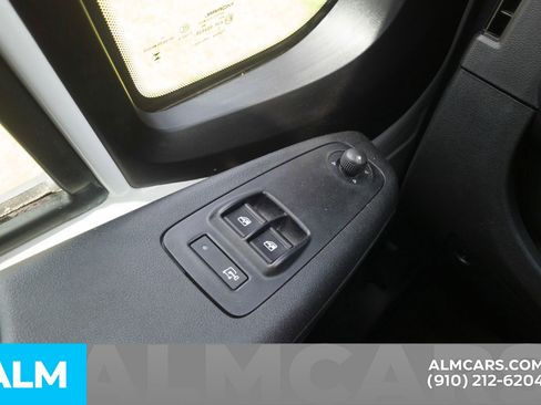Used 2023 RAM ProMaster 2500 FWD image 33