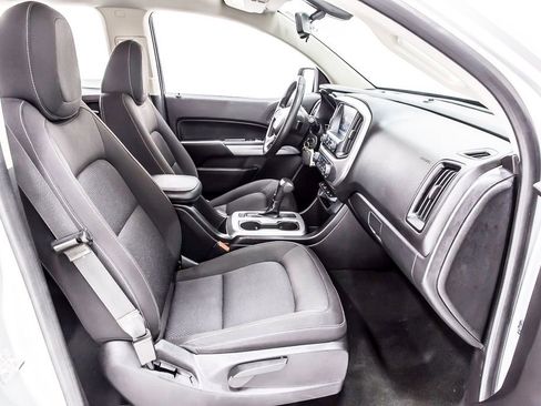 Used 2018 Chevrolet Colorado LT image 30