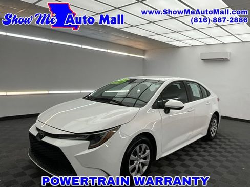 Used 2021 Toyota Corolla LE image 1