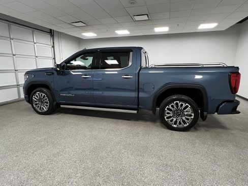 Used 2024 GMC Sierra 1500 Denali Ultimate image 8
