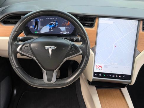Used 2020 Tesla Model X Long Range AWD/4WD image 15