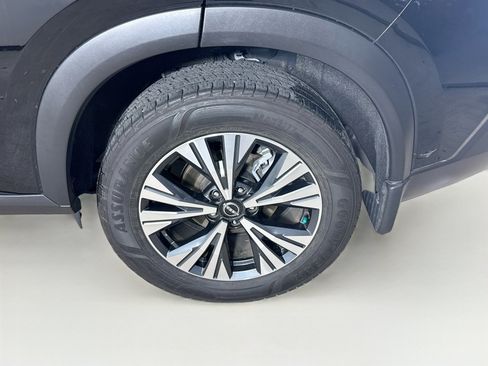 Used 2023 Nissan Rogue SV FWD image 35