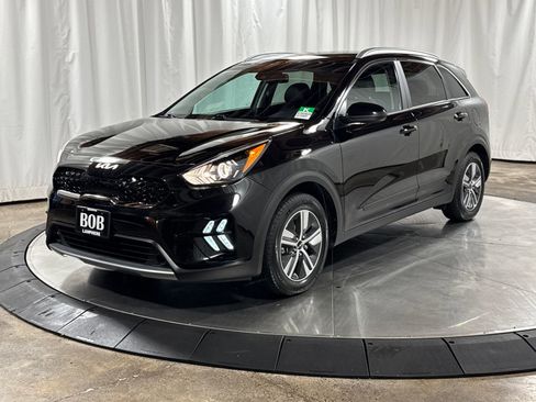 Certified 2022 Kia Niro LXS w/ Digital Cluster Package FWD image 1