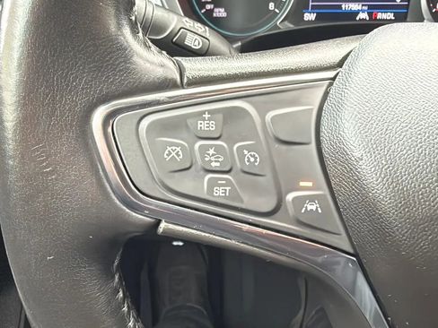 Used 2021 Chevrolet Equinox LT AWD/4WD image 12
