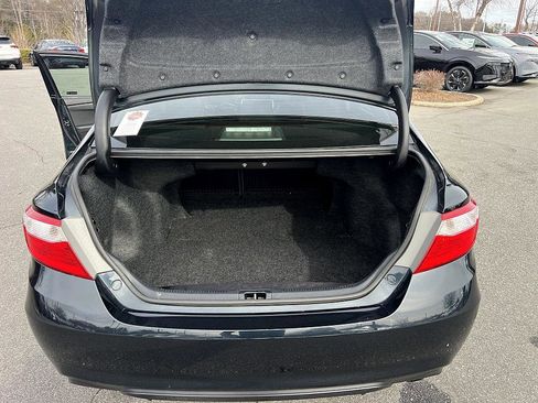 Used 2015 Toyota Camry SE image 22