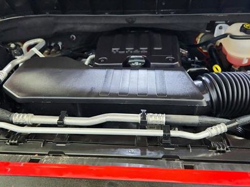 Used 2023 Chevrolet Silverado 1500 Custom image 33