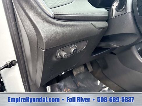 Used 2024 Buick Encore GX Sport Touring AWD/4WD image 18