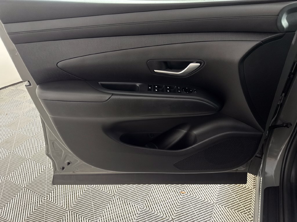 Certified 2025 Hyundai Tucson SEL FWD image 12