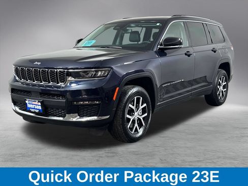 Used 2023 Jeep Grand Cherokee L Limited AWD/4WD image 6