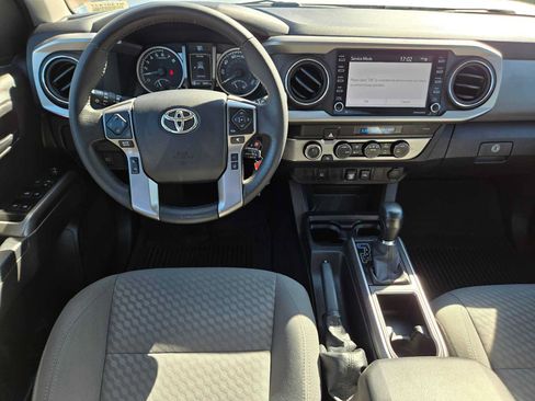 Used 2022 Toyota Tacoma SR5 w/ Black Out Package (TMS) AWD/4WD image 23