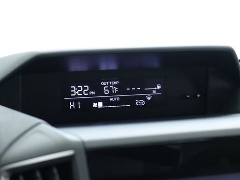 Used 2023 Subaru Crosstrek 2.0i Premium image 22