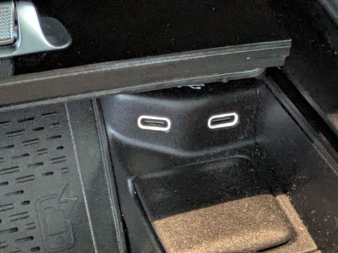 Used 2025 Mercedes-Benz G 550 image 21