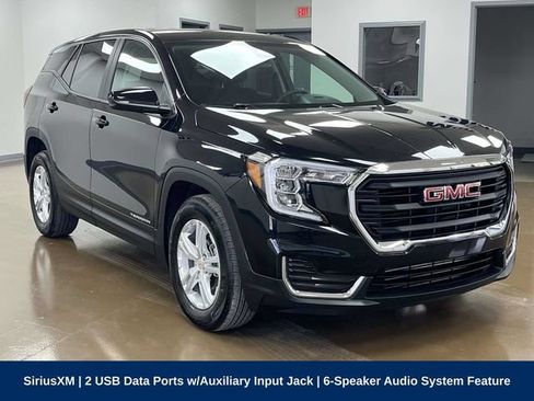 Used 2024 GMC Terrain SLE FWD image 3