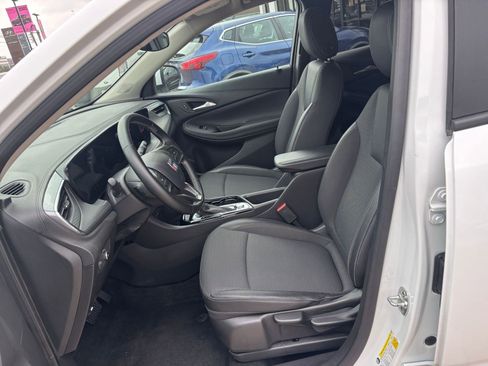 Used 2025 Buick Encore GX Preferred FWD image 25
