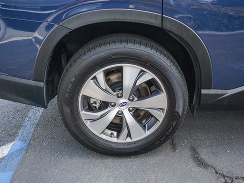 Used 2025 Subaru Ascent Premium AWD/4WD image 8