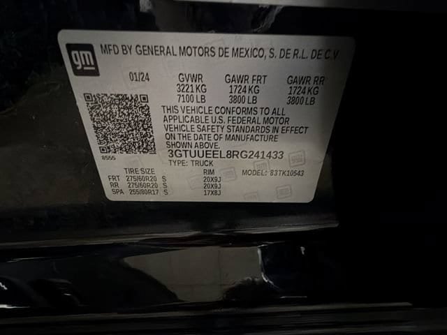 Used 2024 GMC Sierra 1500 AT4 w/ Technology Package AWD/4WD image 38