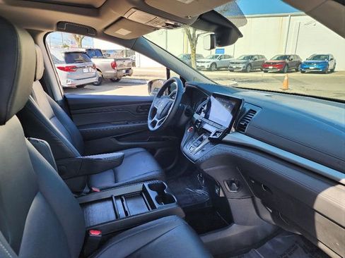 Used 2023 Honda Odyssey EX-L image 11