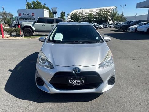 Used 2016 Toyota Prius C Two FWD image 3