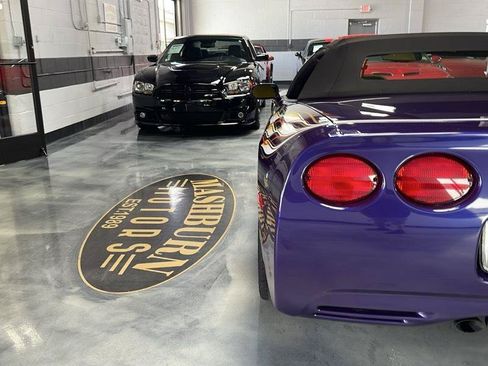 Used 1998 Chevrolet Corvette Convertible w/ Memory Pkg RWD image 14