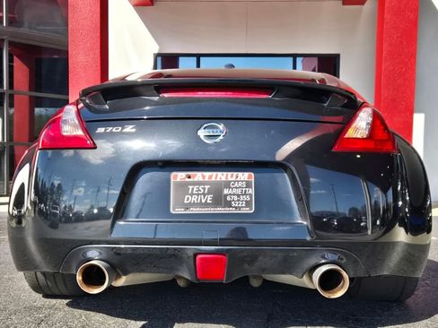 Used 2018 Nissan 370Z Sport Tech image 10