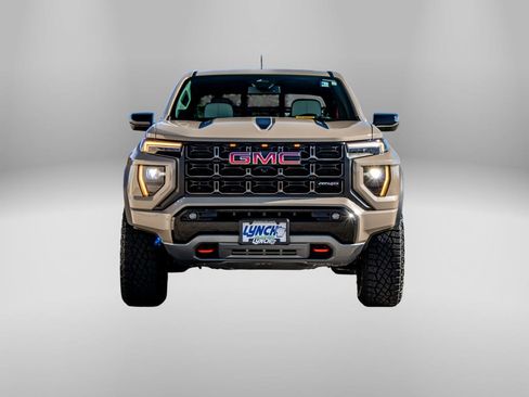 Used 2024 GMC Canyon AT4X image 5