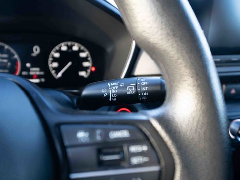 Used 2024 Honda CR-V LX image 14