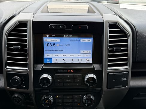Used 2016 Ford F150 Lariat w/ Equipment Group 502A Luxury AWD/4WD image 27