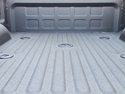 New 2026 RAM 2500 Laramie AWD/4WD image 23