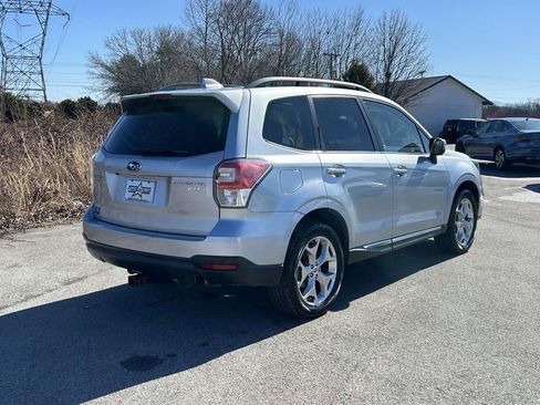 Used 2017 Subaru Forester 2.5i Touring image 3