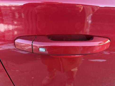 Used 2015 GMC Yukon SLT w/ Open Road Package image 11