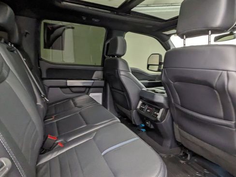 Certified 2025 Ford F250 Platinum AWD/4WD image 40