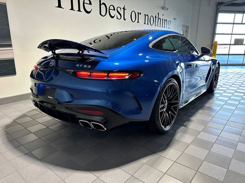 Used 2024 Mercedes-Benz AMG GT 63 image 4