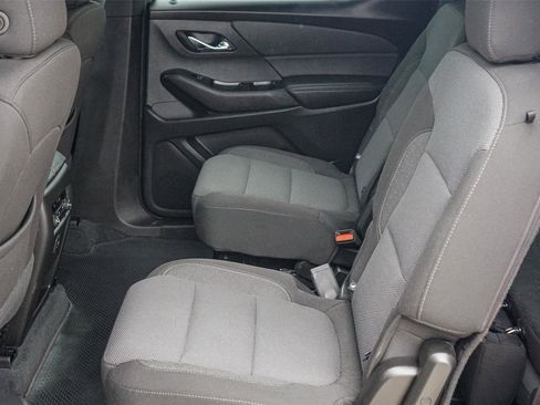 Used 2023 Chevrolet Traverse LT w/ Rear Camera Mirror Package AWD/4WD image 27