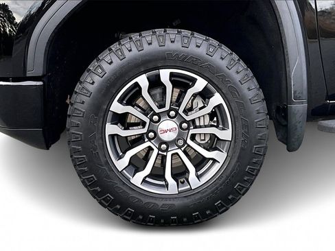 Used 2021 GMC Sierra 1500 AT4 w/ AT4 Premium Package image 32