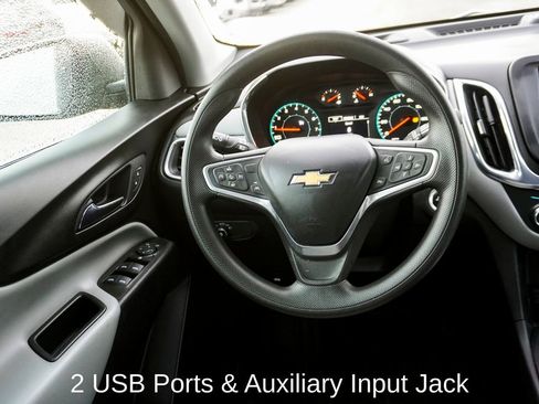 Used 2023 Chevrolet Equinox LS image 9